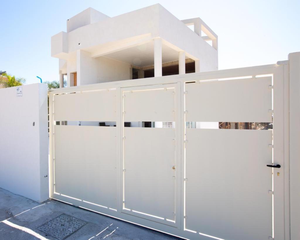 White House Monolocale Apartment Avola Exterior photo